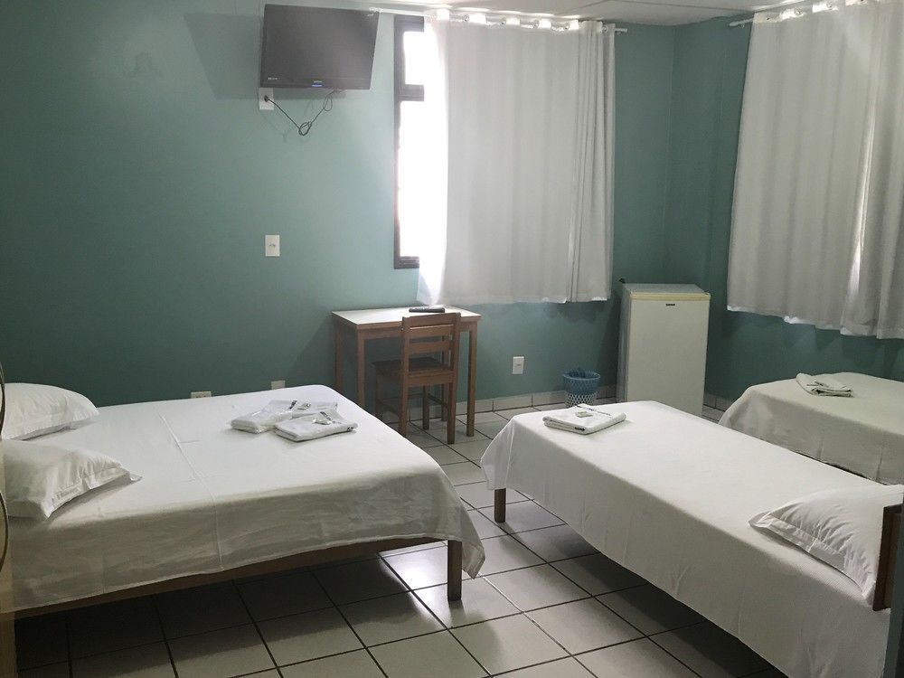 Hotel Super Economico Vitoria Bagian luar foto