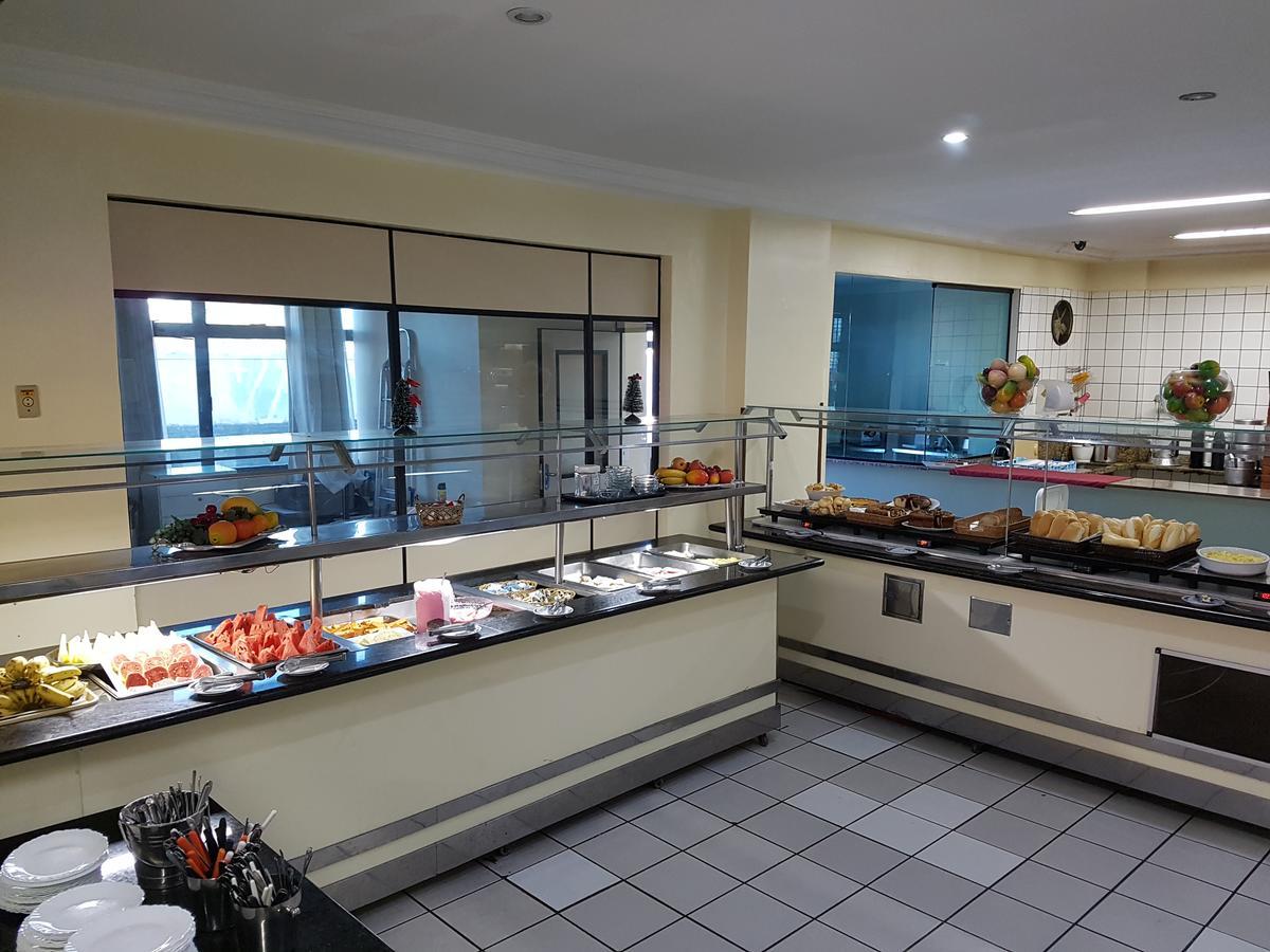 Hotel Super Economico Vitoria Bagian luar foto