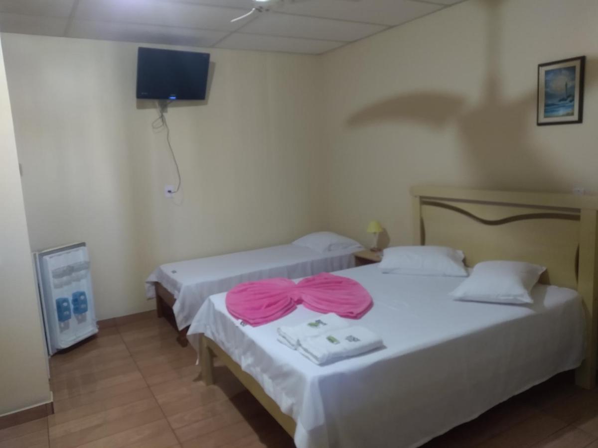 Hotel Super Economico Vitoria Bagian luar foto